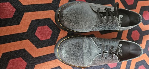 Doc marten size crackled - size,