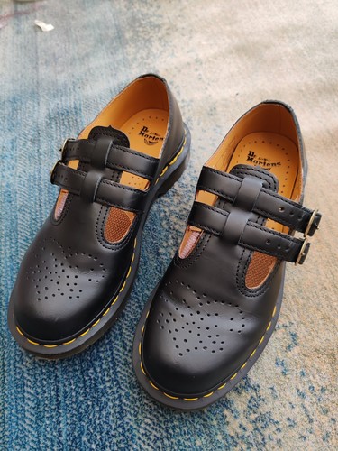 New perfect condition black - new,
